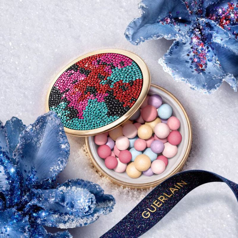 Guerlain Météorites Light-Revealing Pearls of Powder Dreamlight