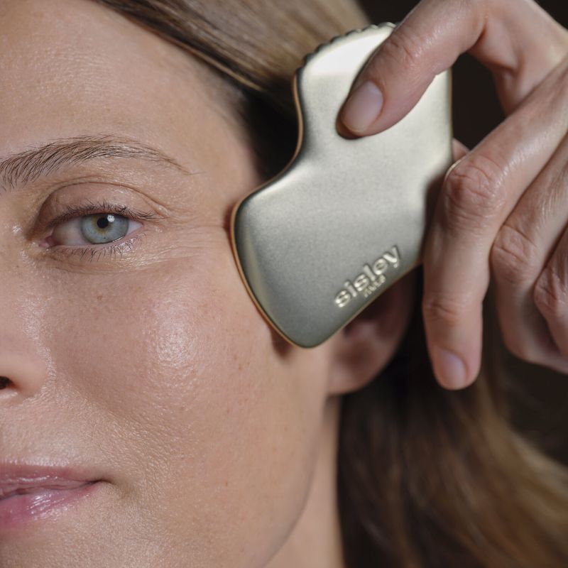 Sisley Ginkgo Gua Sha